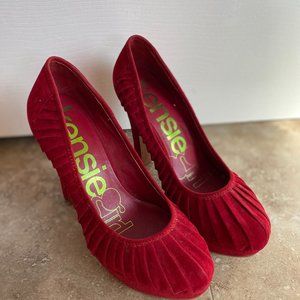 Womens Red Velvet Textured High Heels size 3B/38